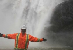  Tla-o-qui-aht member Brendan Tom, the Haa-ak-suuk Creek Hydro Plant operator, stands in the Tofino watershed, where the First Nation is planning future projects. (Barkley Project Group photo)