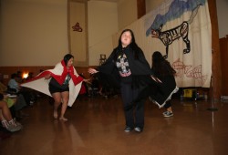 Nuu-chah-nulth-aht performed for hours before their Māori visitors and a crowd in the Hupacasath House of Gathering.