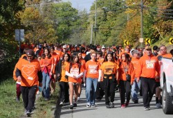 River Road soon filled with orange-clad participants.