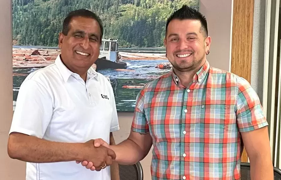 San Group CEO Kamal Sanghera, left, and Tseshaht Chief Councillor Ken Watts at the signing of a memorandum of understanding between the company and Tseshaht First Nation. (San Group photo)