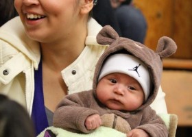 Hesquiaht Storm vs. Ehattesaht Storm young spectator