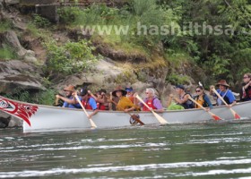 Canoe photo 12