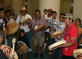 Nuu-chah-nulth singers